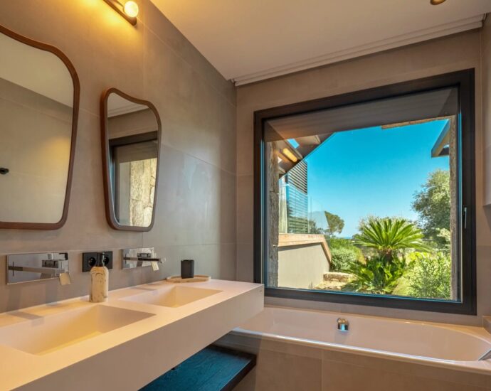 Caramontino, sea-view Hôtel Villa with panoramic views, 7 bedrooms, swimming pool, jacuzzi, fitness room, walking distance to the beach