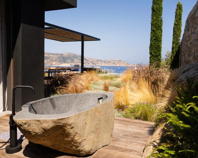 Calvi, Villa d’exception, 8 chambres, 2 piscines, vue mer panoramique