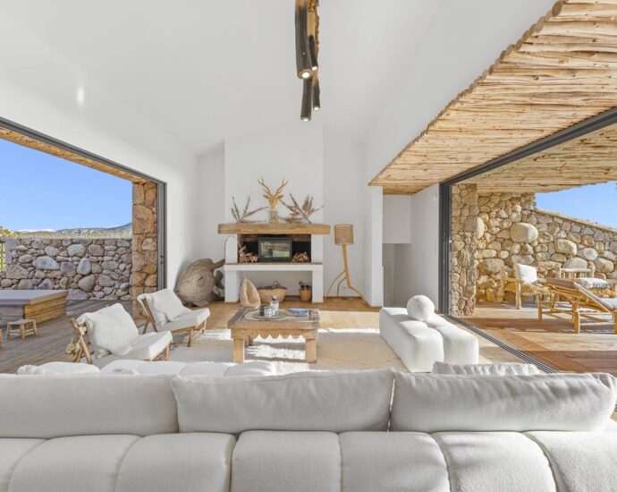 Porto-Vecchio, Palombaggia, Stone Architect-Designed Villa, Panoramic Sea Views, 3 Bedrooms, Swimming Pool, Close to the Beach