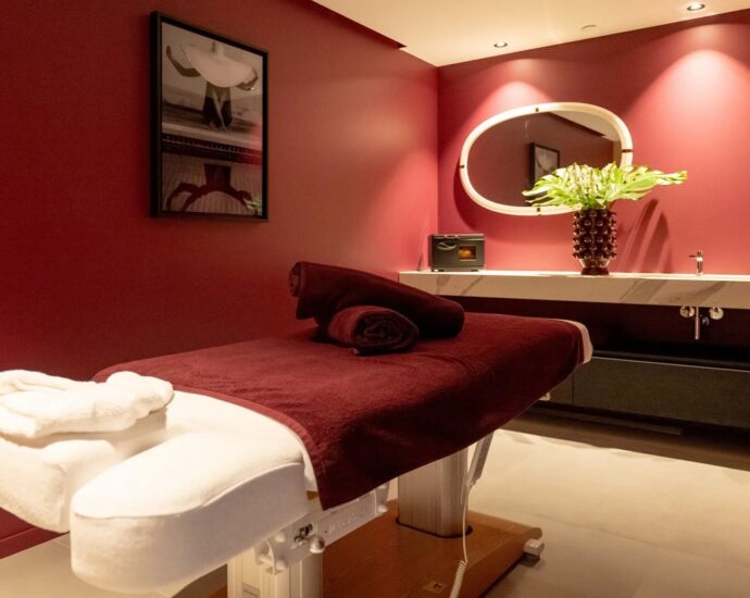 Caramontino, sea-view Hôtel Villa with panoramic views, 7 bedrooms, swimming pool, jacuzzi, fitness room, walking distance to the beach