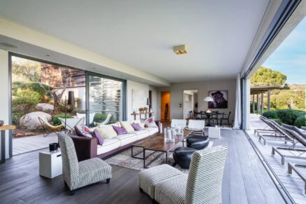 Exclusivité, Domaine de Cala Rossa, La Testa, Propriété exceptionnelle pied dans l&rsquo;eau, 2 villas, 7 chambres, piscine, plage à pied, vue mer panoramique