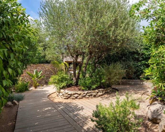 Exclusivité, Bonifacio, hôtel 4 étoiles, 10 suites privatives, piscine