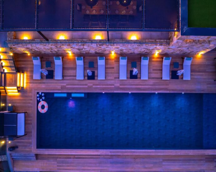 Caramontino, sea-view Hôtel Villa with panoramic views, 7 bedrooms, swimming pool, jacuzzi, fitness room, walking distance to the beach