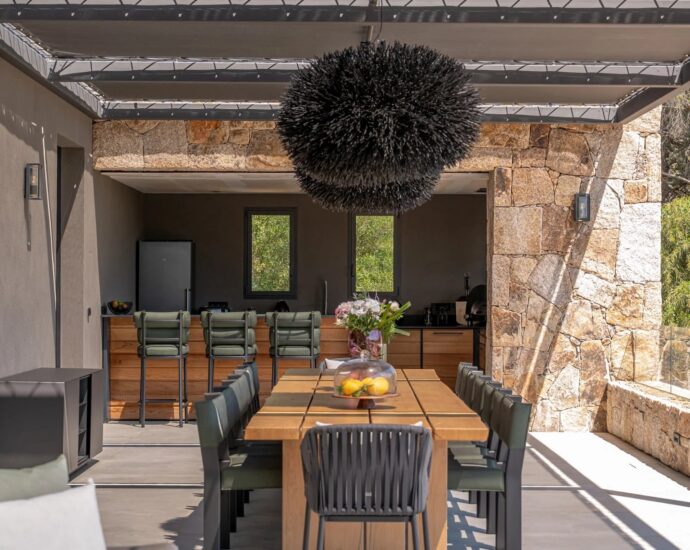 Caramontino, sea-view Hôtel Villa with panoramic views, 7 bedrooms, swimming pool, jacuzzi, fitness room, walking distance to the beach