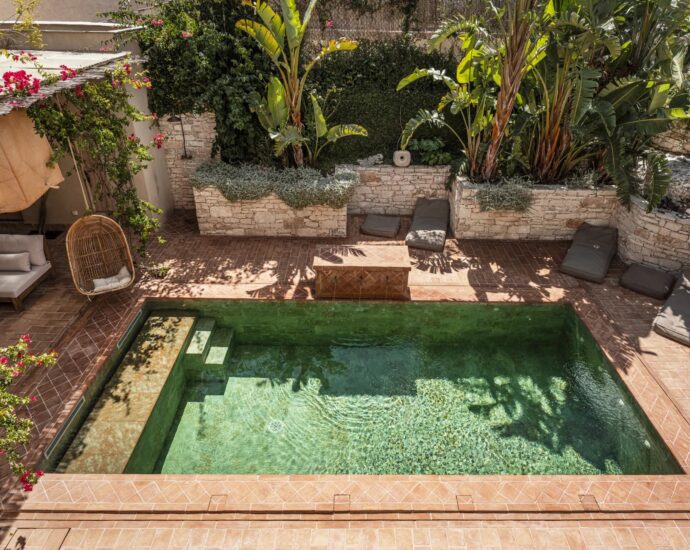 Saint Florent. Villa 6 chambres. piscine. proche plage et centre-ville