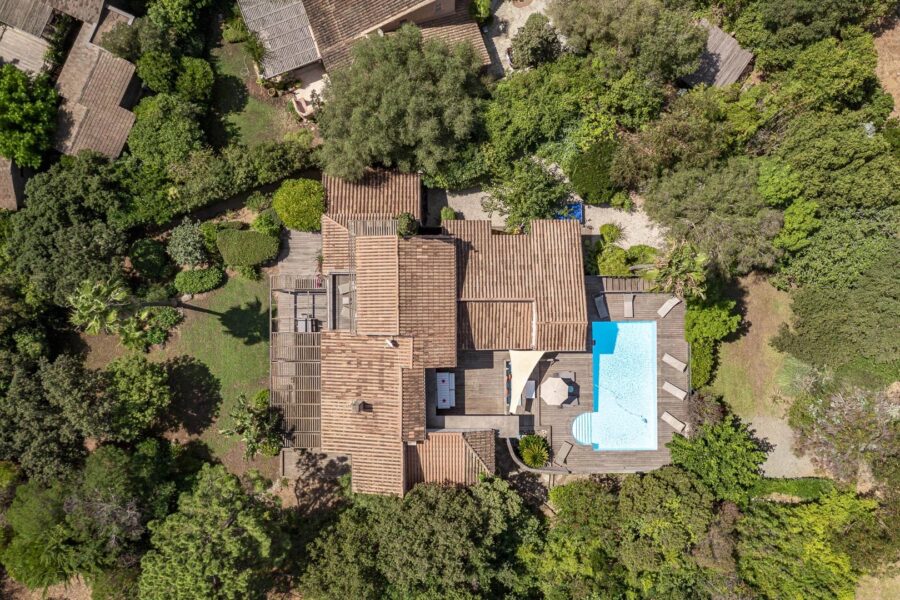 Porto-Vecchio, Domaine de Cala Rossa, villa 7 chambres, piscine, plage à pied