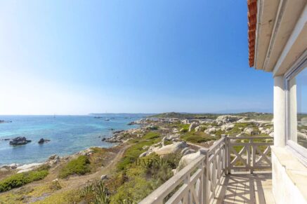 Cavallo island – Duplex top floor – Terraces 506 sq ft – 360° sea view