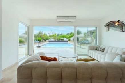 Exclusive listing, Propriano, sea-view villa, 6 bedrooms, apartment, swimming pool, close to the beach
