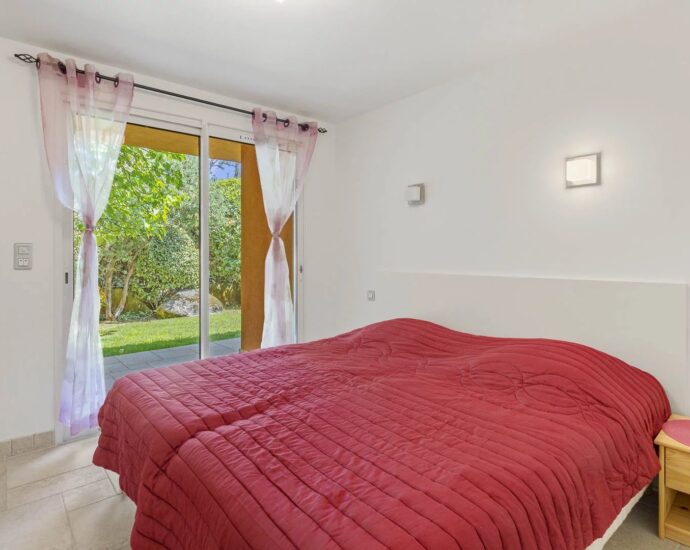 Exclusive, Carpalone, 4 Bedrooms, Swimming Pool, Near the Beach