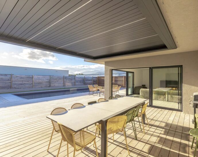 Mora dell Onda, Saint-Cyprien , Villa de plain-pied, 6 chambres, piscine, proche plage