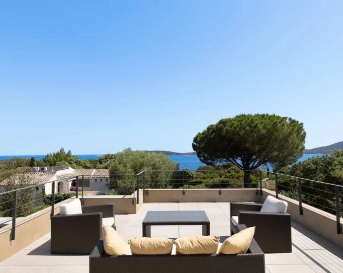 Porto-Vecchio, Domaine de Cala Rossa, villa 4 chambres, piscine, plage à pied
