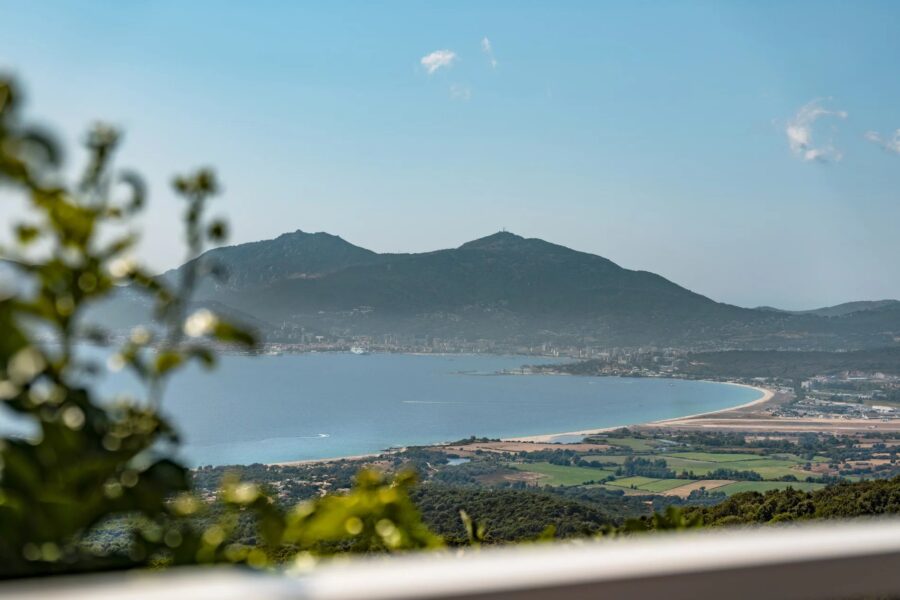 Porticcio, single-storey villa, 4 bedrooms, pool, panoramic sea view, close to beaches