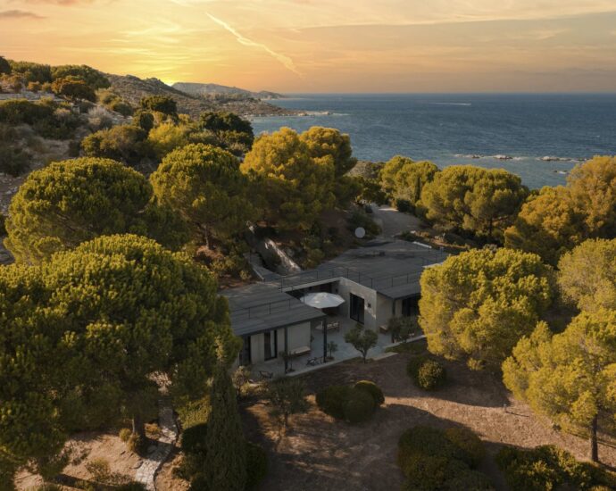 Saint-Florent, Villa contemporaine, 4 chambres, vue mer panoramique, piscine, domaine privé, plage à pieds