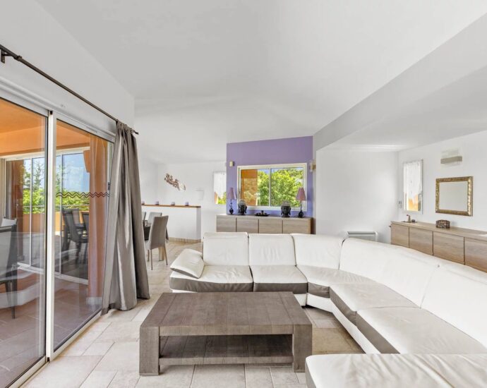 Exclusive, Carpalone, 4 Bedrooms, Swimming Pool, Near the Beach