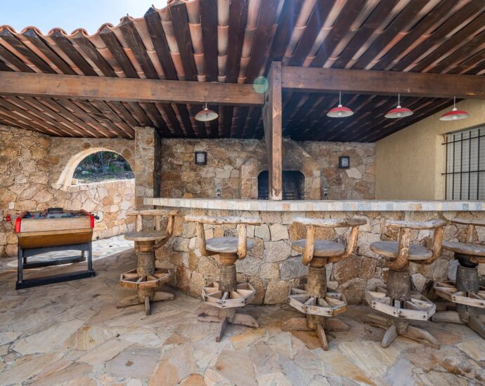 Lumio, villa, 7 chambres, vue mer, plage à pied