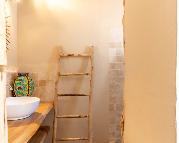 Porto-Vecchio, Piccovaggia, Villa type bergerie, 4 chambres, domaine privé, proche plage