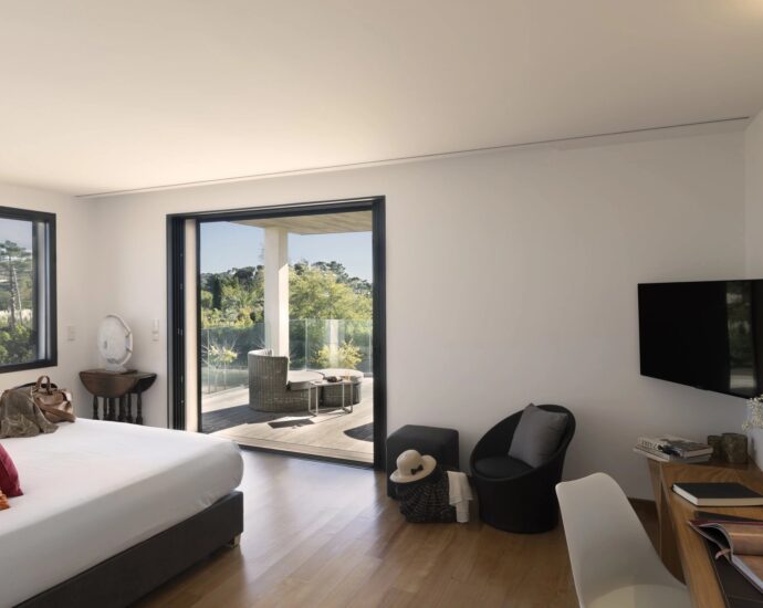 Porto Vecchio, Cala Rossa, villa 7 Chambres, piscine, plage à pied, vue mer