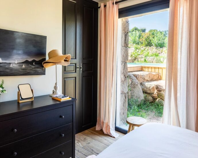 Arasu – Bergerie, de 3 chambres, dortoir avec piscine, proche du cabanon bleu