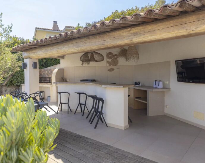 Porto-Vecchio, Golfo di Sogno,  Sea and mountain view villa with 4 bedrooms, heated pool, close to the beaches