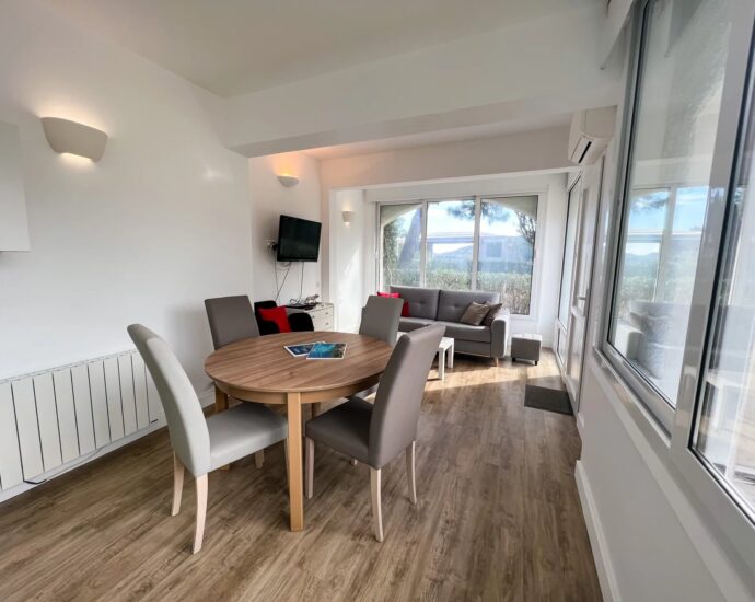 Porto-Vecchio, Domaine de Cala Rossa, appartement 1 bedroom, nearby the beach, Les arcades RL125