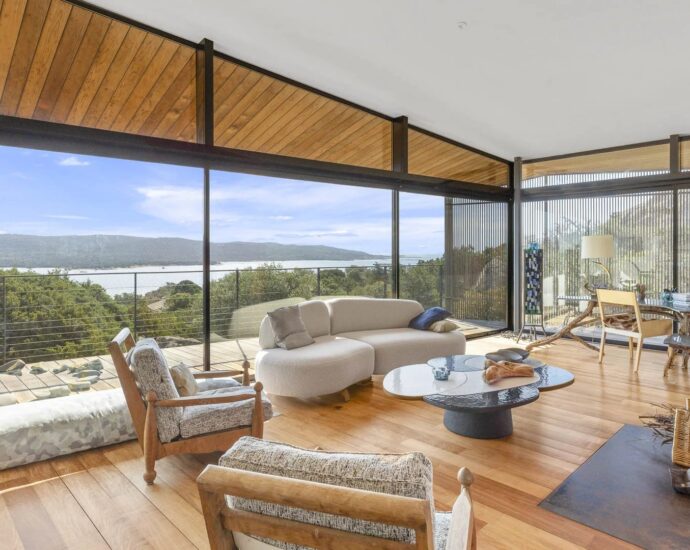 Pianottoli-Caldarello, Villa, Sea View, 5 Bedrooms, Swimming Pool