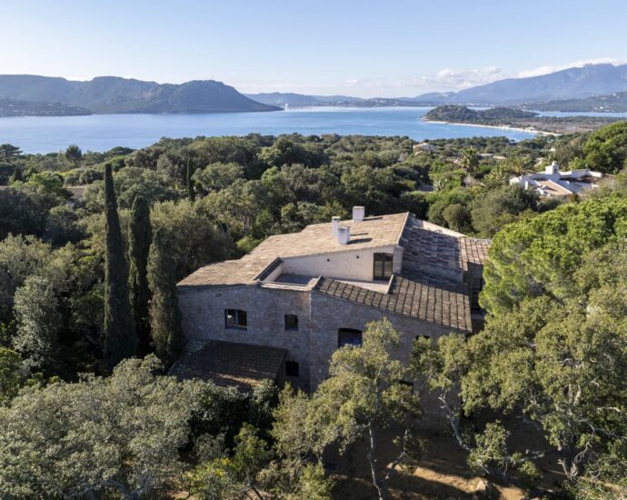 Porto-Vecchio, Domaine de Cala Rossa, villa 8 chambres, piscine et plage à pied