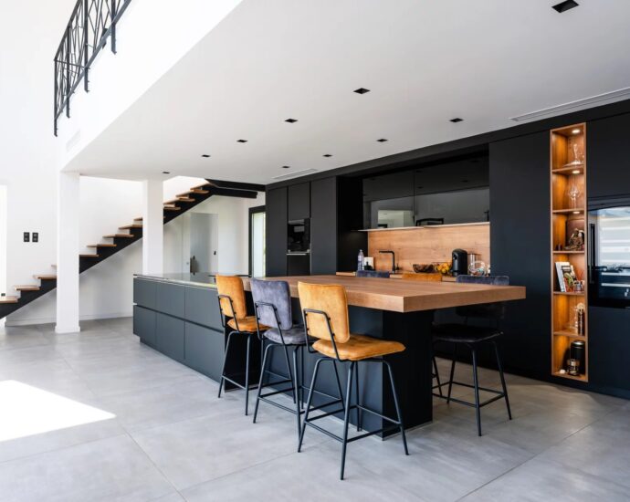 Bastia Sud, Villa vue mer, 7 pièces, 3 chambres, piscine, proche plage