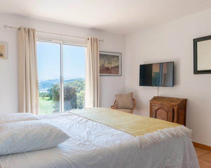 Porto-Vecchio, Golfo di Sogno, Panoramic Sea View Villa, 4 Bedrooms, Pool, Close to Beach