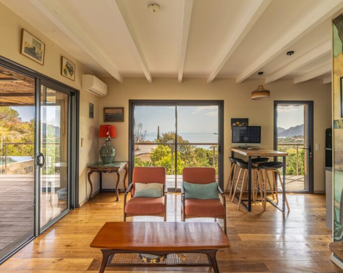 Porto-Vecchio, Palombaggia, Villa vue mer panoramique, 4 chambres, piscine, plage à pied