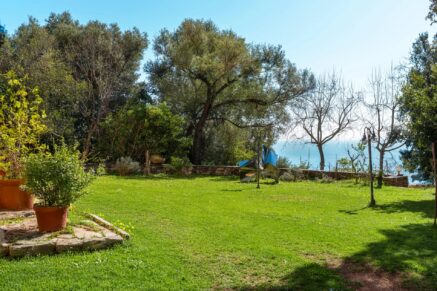 Bastia, Mansion, 4 bedrooms, swimming pool, close to the city center