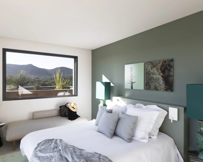 Domaine privé – Pinarello, Villa de 5 chambres, vue mer, piscine à débordement, proche plage