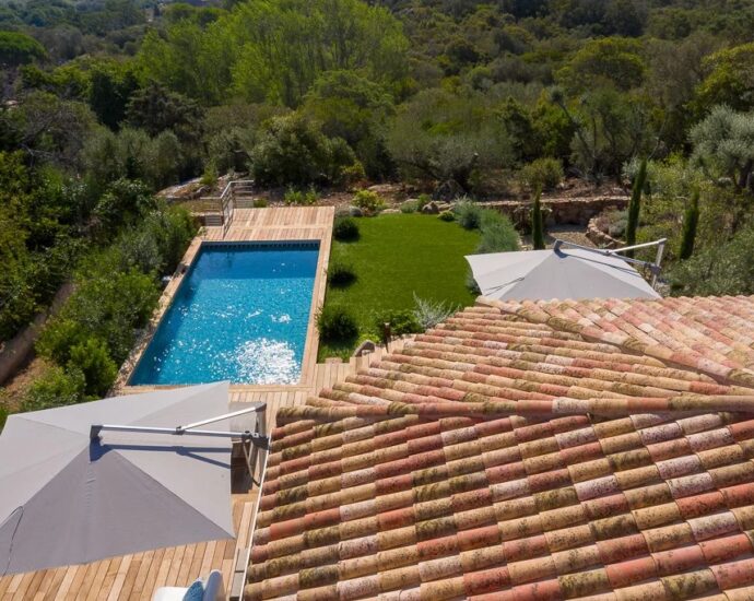 Porto-Vecchio, Precojo, 2-Bedroom Villa with Heated Pool, Near Santa Giulia Beach, with Open Views
