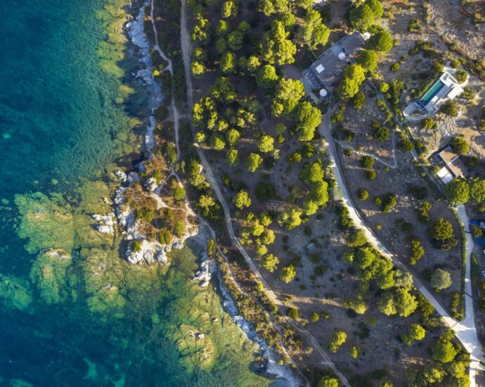 Saint-Florent, Villa contemporaine, 4 chambres, vue mer panoramique, piscine, domaine privé, plage à pieds