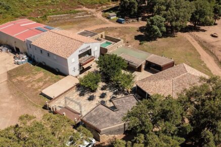 Cap Corse, Pietracorbara, private estate, 6 units, swimming pool and outdoor spaces, residential or tourism project, close to the beach