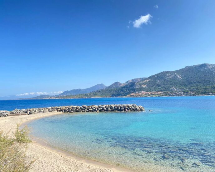 Lumio, villa, 7 chambres, vue mer, plage à pied