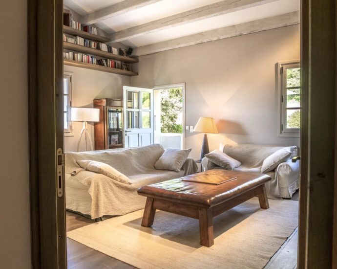 Lumio, villa 7 chambres, piscine, vue mer panoramique, proche plage