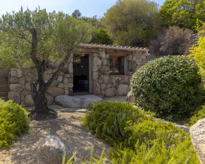 Porto-Vecchio, Golfo di Sogno,  Sea and mountain view villa with 4 bedrooms, heated pool, close to the beaches