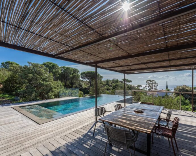 Porto-Vecchio, Palombaggia, Villa vue mer panoramique, 4 chambres, piscine, plage à pied