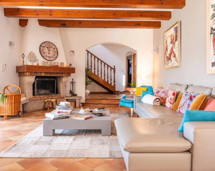 Exclusivité, Ajaccio, Villa 4 chambres, piscine chauffée, pool house, aperçu mer, proche plage