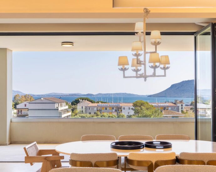 Porto-Vecchio, Centre-ville, Appartement avec vue mer, 3 chambres, terrasse, proche plage