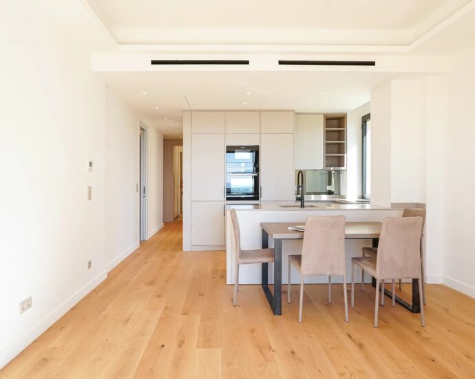 Monte Carlo, Le Shakespeare, Appartement vue mer et sur le Rocher, 2 chambres, proche commodités