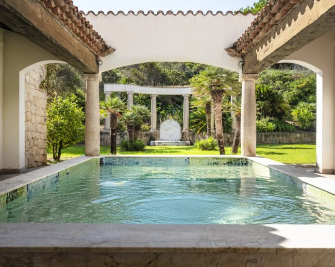 Porticcio, Isolella Peninsula, Waterfront Villa, 7 Bedrooms, Pool, Walking Distance to Beach, Panoramic Sea View