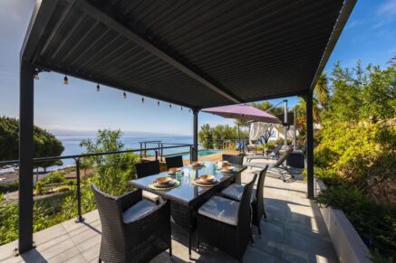 Ajaccio, Exclusivité, Villa, 5 chambres, vue mer panoramique, piscine, plage à pieds