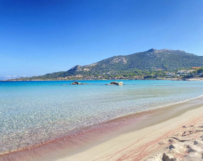 Lumio, villa, 7 chambres, vue mer, plage à pied