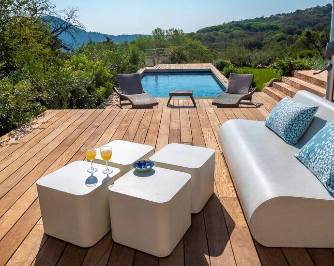 Porto-Vecchio, Precojo, 2-Bedroom Villa with Heated Pool, Near Santa Giulia Beach, with Open Views