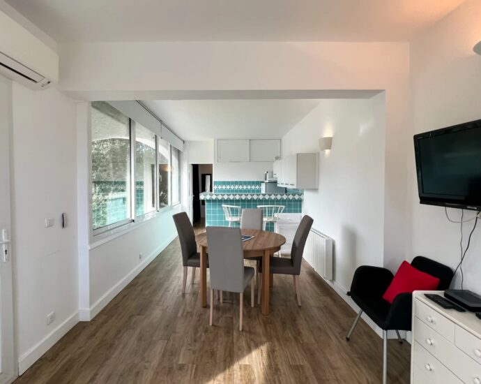 Porto-Vecchio, Domaine de Cala Rossa, appartement 1 bedroom, nearby the beach, Les arcades RL125