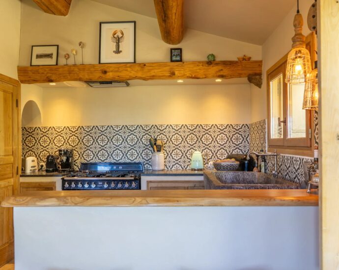 Porto-Vecchio, Piccovaggia, Villa type bergerie, 4 chambres, domaine privé, proche plage