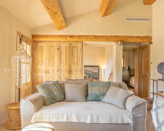 Porto-Vecchio, Piccovaggia, Villa type bergerie, 4 chambres, domaine privé, proche plage