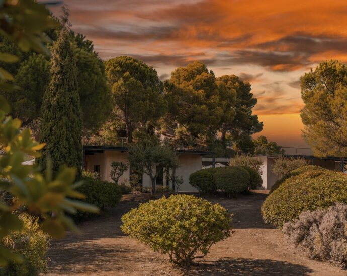 Saint-Florent, Villa contemporaine, 4 chambres, vue mer panoramique, piscine, domaine privé, plage à pieds