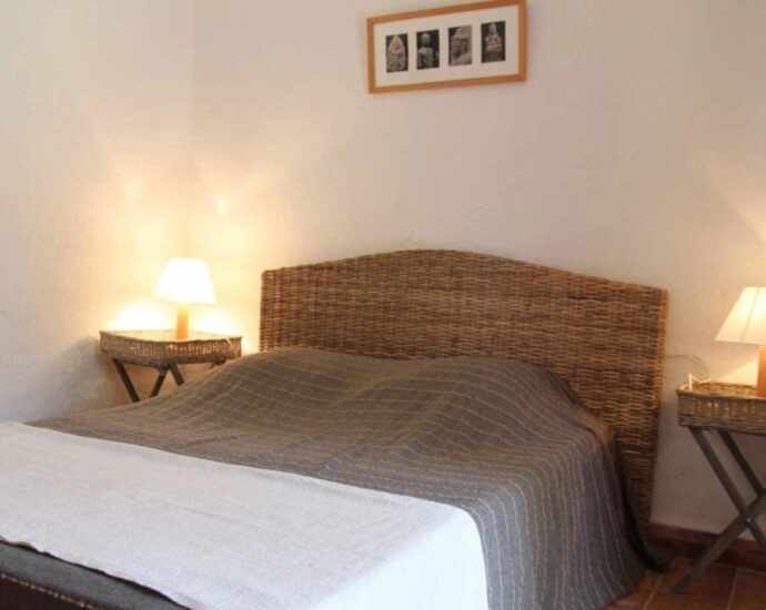 Porto-Vecchio, Domaine de Cala Rossa, villa 5 chambres, vue mer et plage à pied